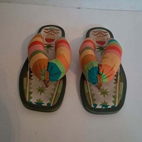 Farm Rio Sandals Women's 7 Puffy Flip Flops Fabric Colorful Tropical Summer - Picture 1 of 5